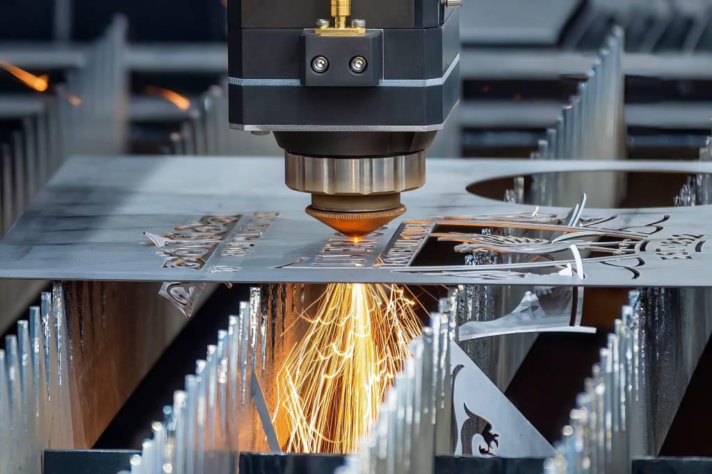 https://www.rcoeng.com/hs-fs/hubfs/Closeup%20of%20CNC%20laser%20cutting%20machine%281%29.jpg?height=683&name=Closeup+of+CNC+laser+cutting+machine%281%29.jpg&width=1024